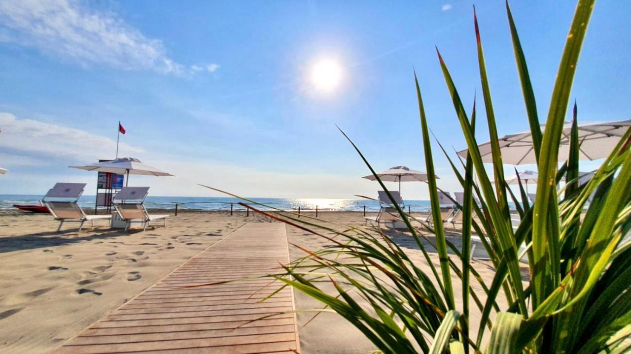 Hotel Saraceno Resort With Private Beach Μιλάνο Μαριτίμα Εξωτερικό φωτογραφία